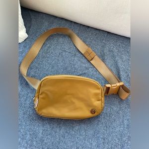Lululemon belt bag